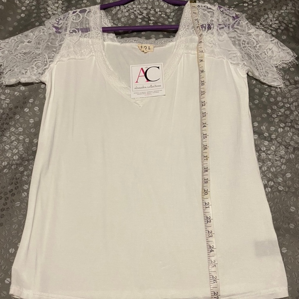 White Cotton and Lace Top Blouse Large